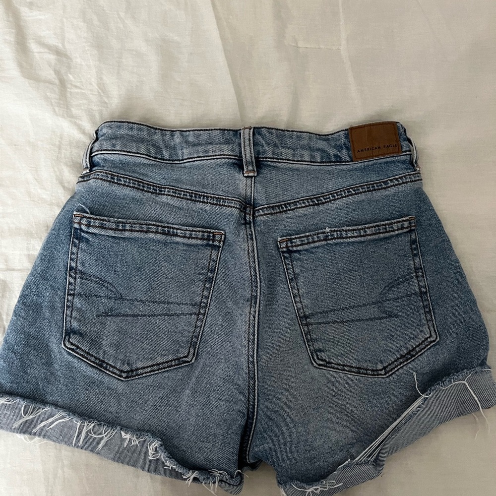 American eagle high rise mom short sz 2
